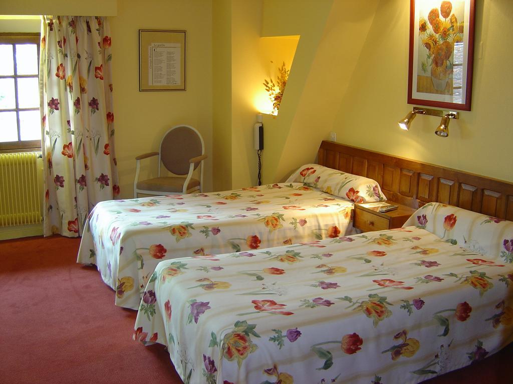 Le Ratelier Hotel Montaigut-sur-Save Exterior photo